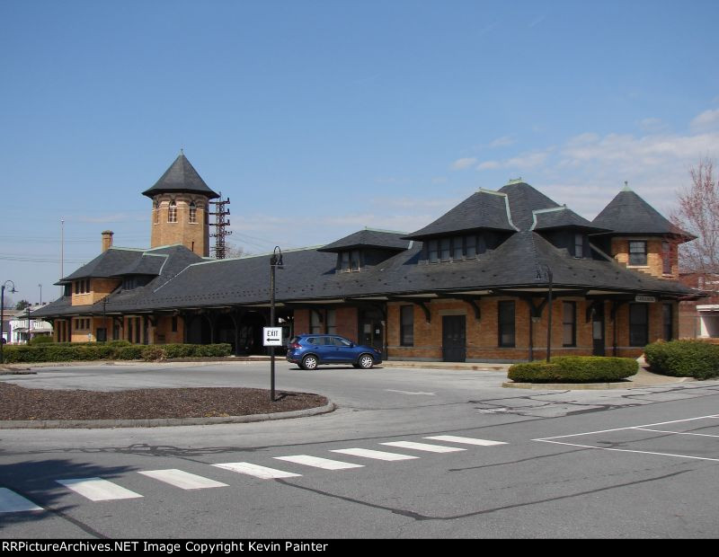 Ex-Reading station